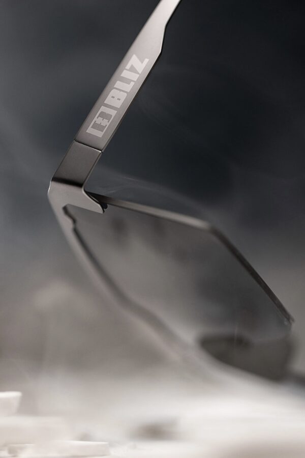 Dust - Image 4