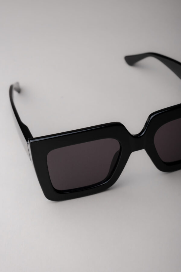Epiphany Black - Image 4