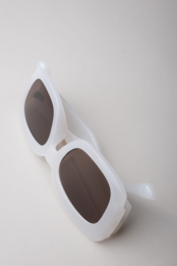 Love White - Image 4