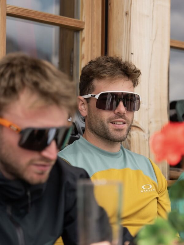 Sutro Lite Matte White Photochromic - Image 3